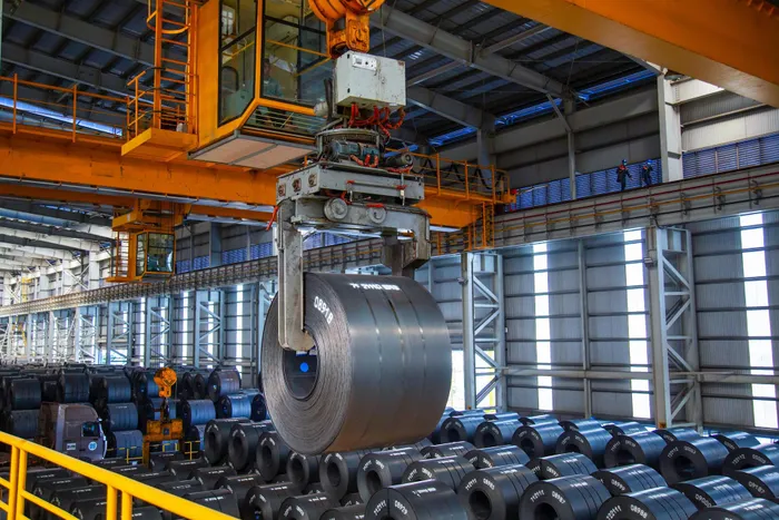 Doanh nghiệp lo ngại thép nhập khẩu tăng mạnh lấn át sản xuất trong nước. Ảnh: T.H.
